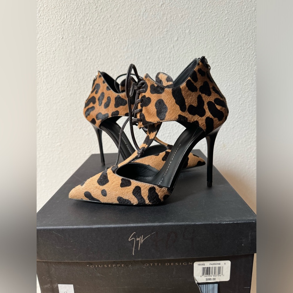 Giuseppe Zanotti heels size 35 brand new